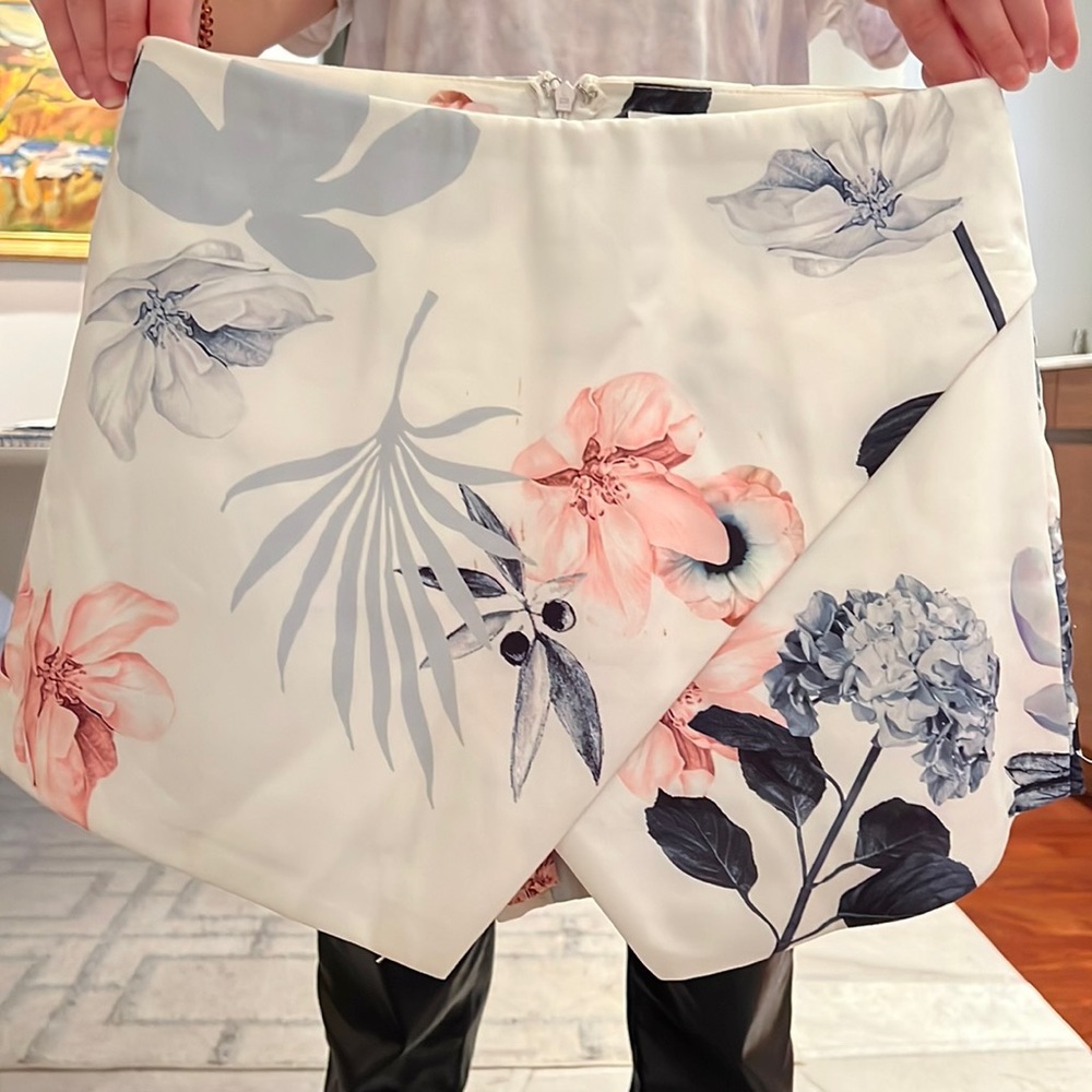 SEEK Floral Skort